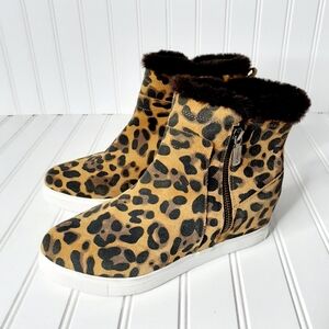 NEW Blondo Glade Waterproof Leopard Suede Leather Faux Fur Lined Sneaker